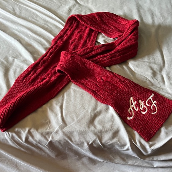 Abercrombie & Fitch Accessories - Abercrombie & Fitch Red Knit Scarf with Logo - NWOT